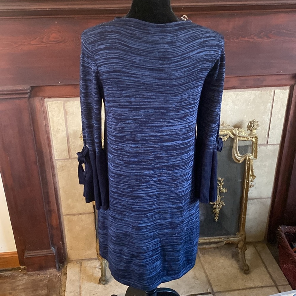 🦊Vivi sweater dress. Navy/light blue.